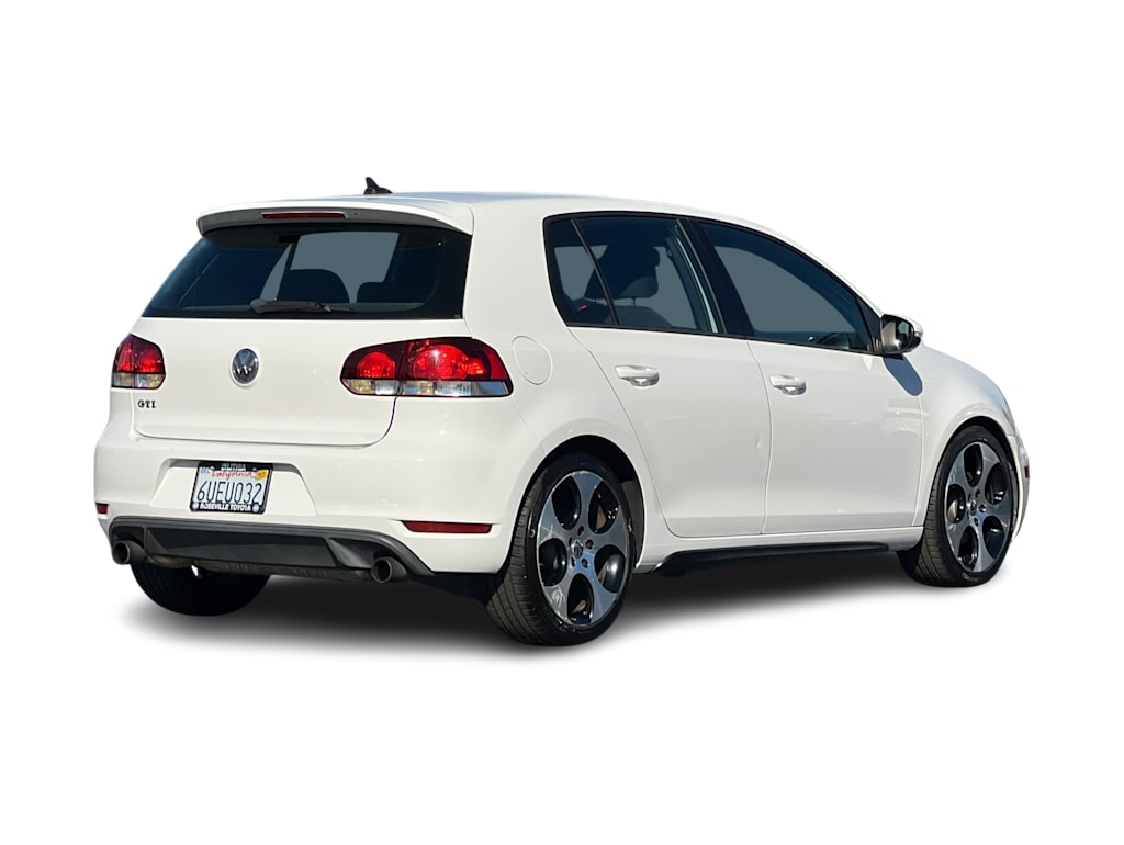 Thumbnail: 2012 Volkswagen Golf - 17