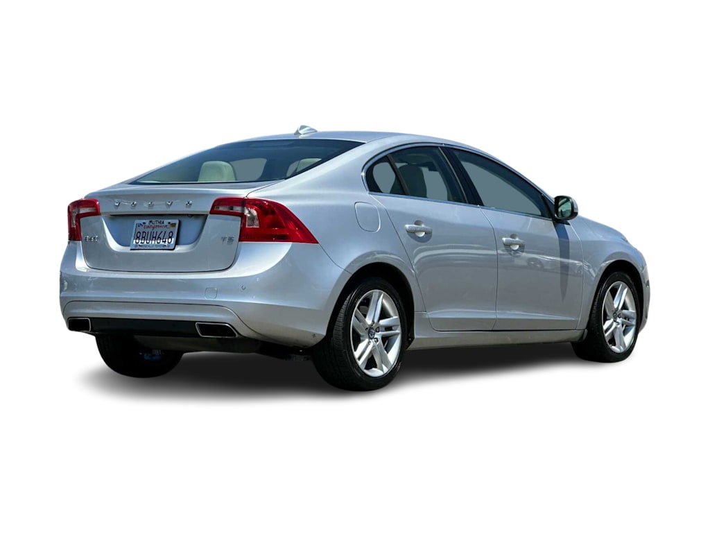Thumbnail: 2015 Volvo S60 - 17