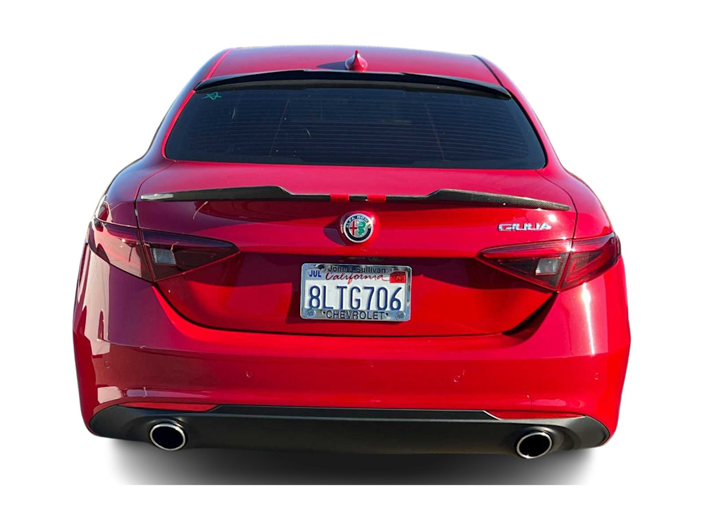 Thumbnail: 2019 Alfa Romeo Giulia - 3