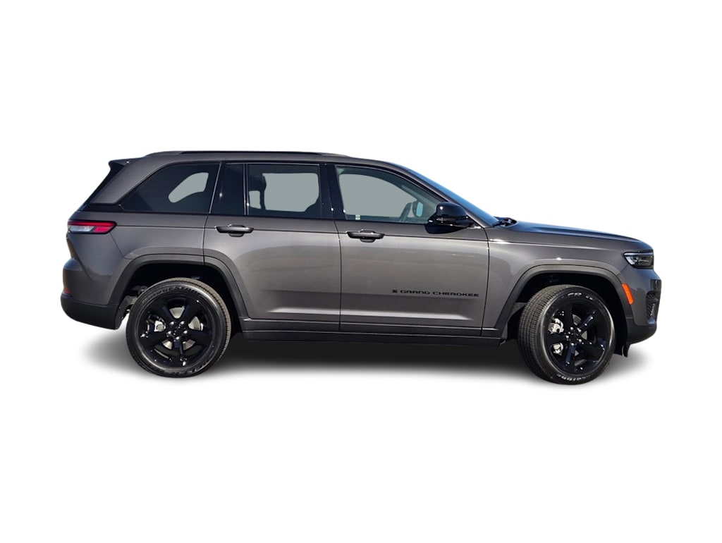 Thumbnail: 2025 Jeep Grand Cherokee - 14