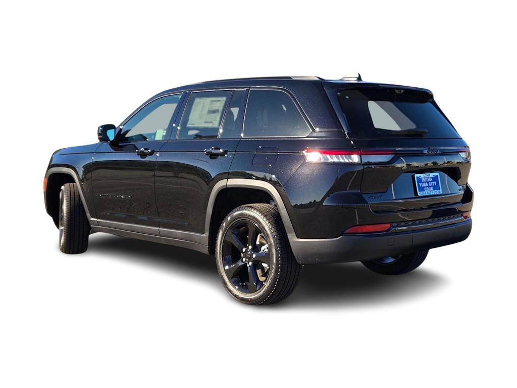 Thumbnail: 2025 Jeep Grand Cherokee - 4