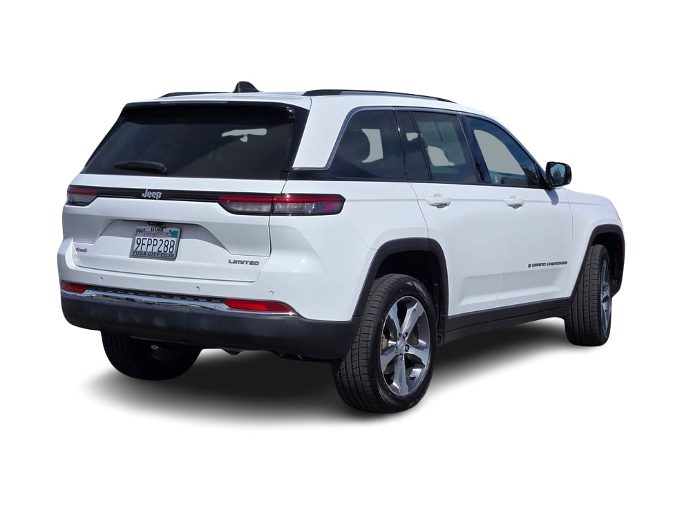 Thumbnail: 2023 Jeep Grand Cherokee - 14