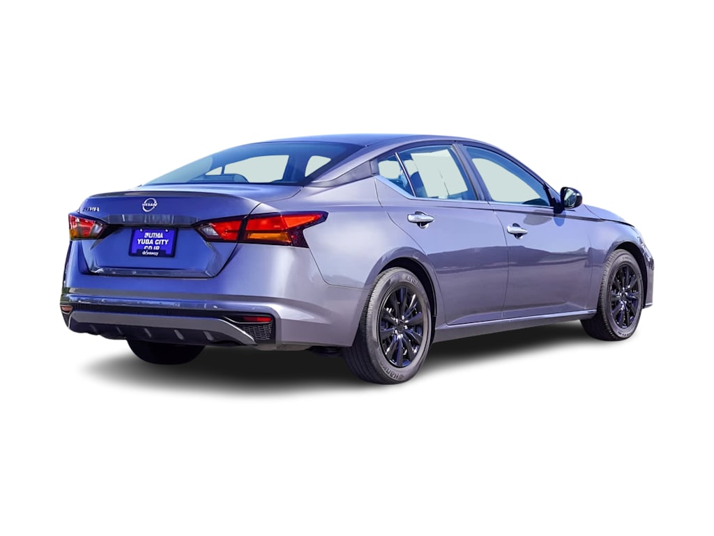 2024 Nissan Altima S 17