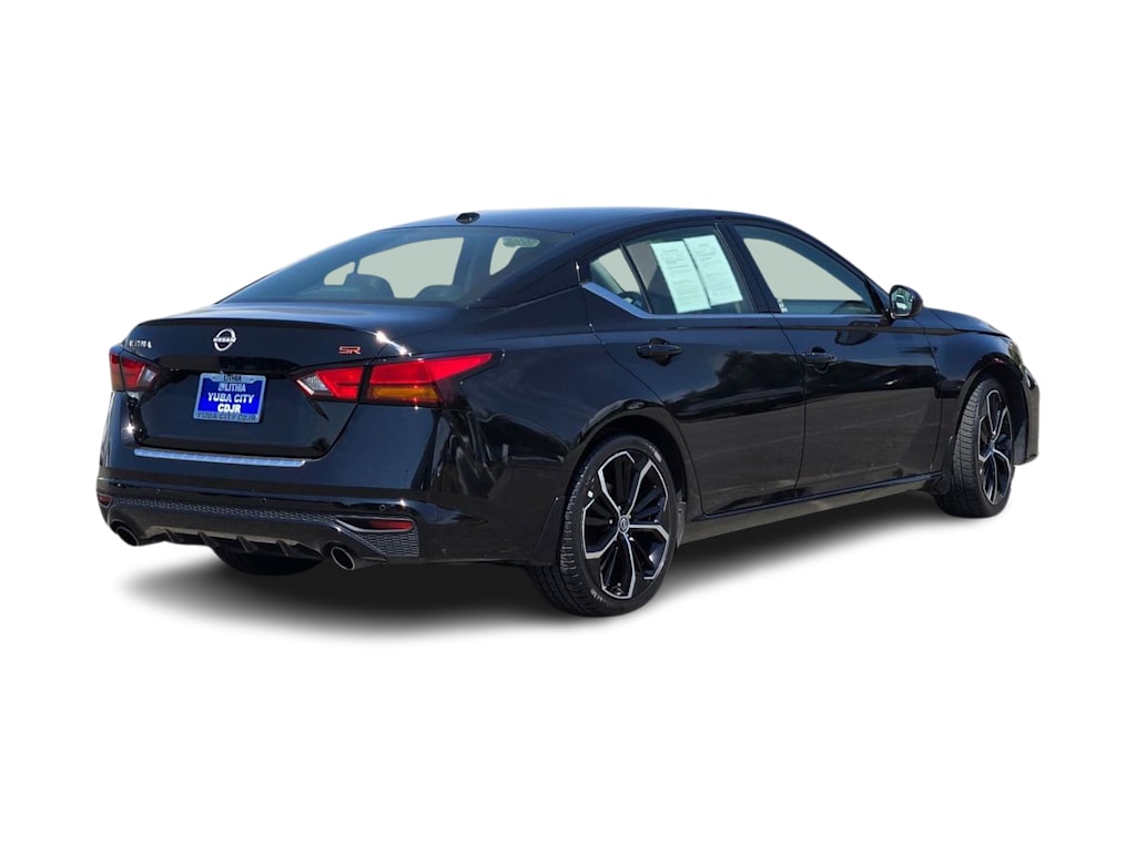 Thumbnail: 2023 Nissan Altima - 15