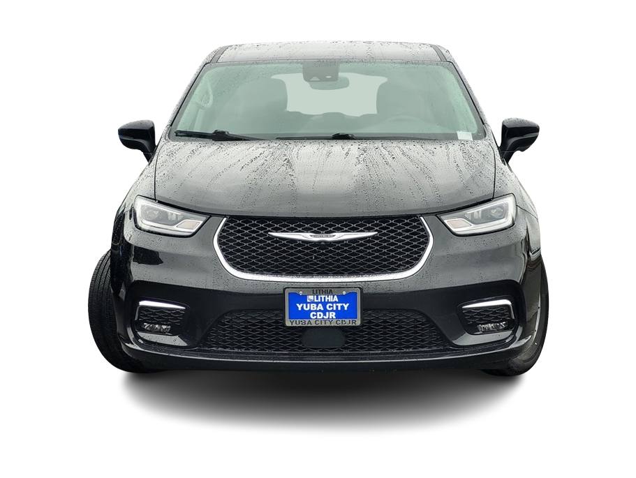 Thumbnail: 2023 Chrysler Pacifica - 6