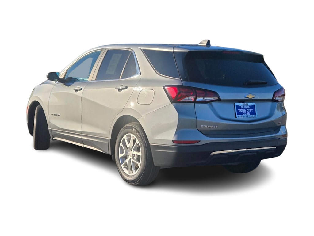 Thumbnail: 2023 Chevrolet Equinox - 4