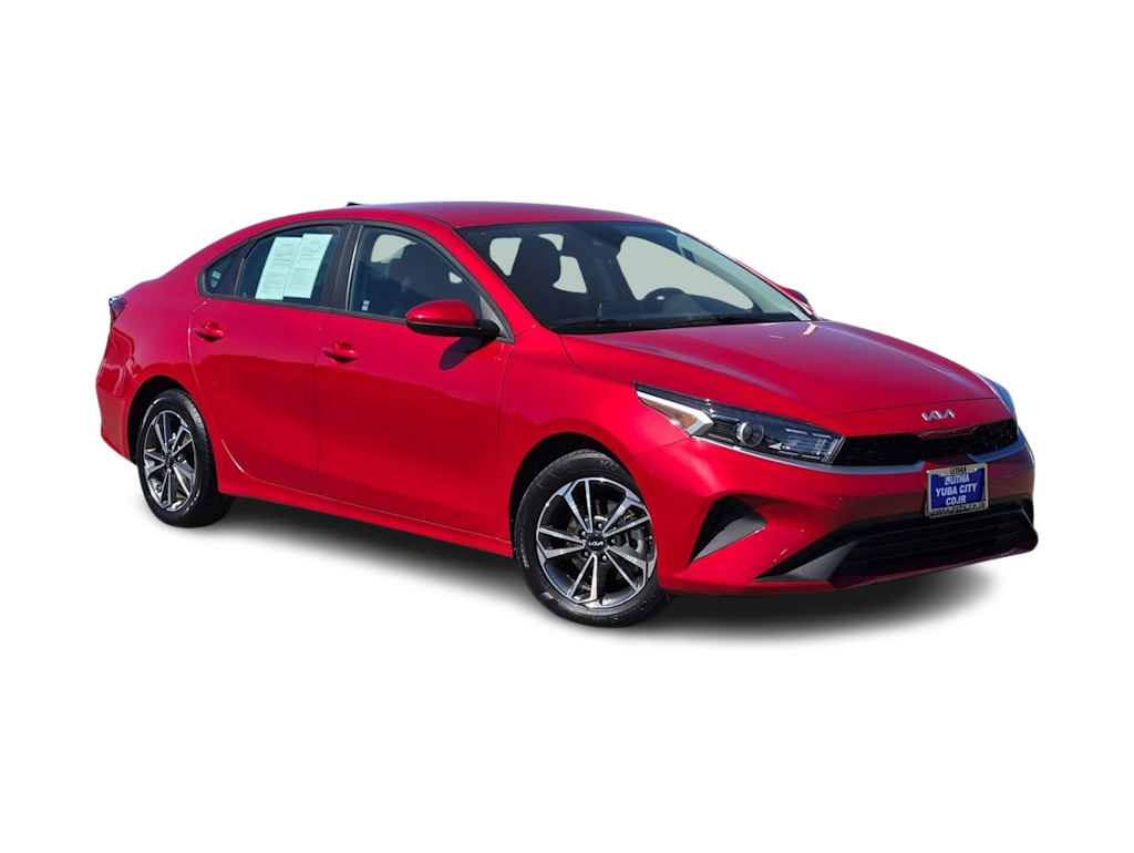 Thumbnail: 2023 Kia Forte - 17