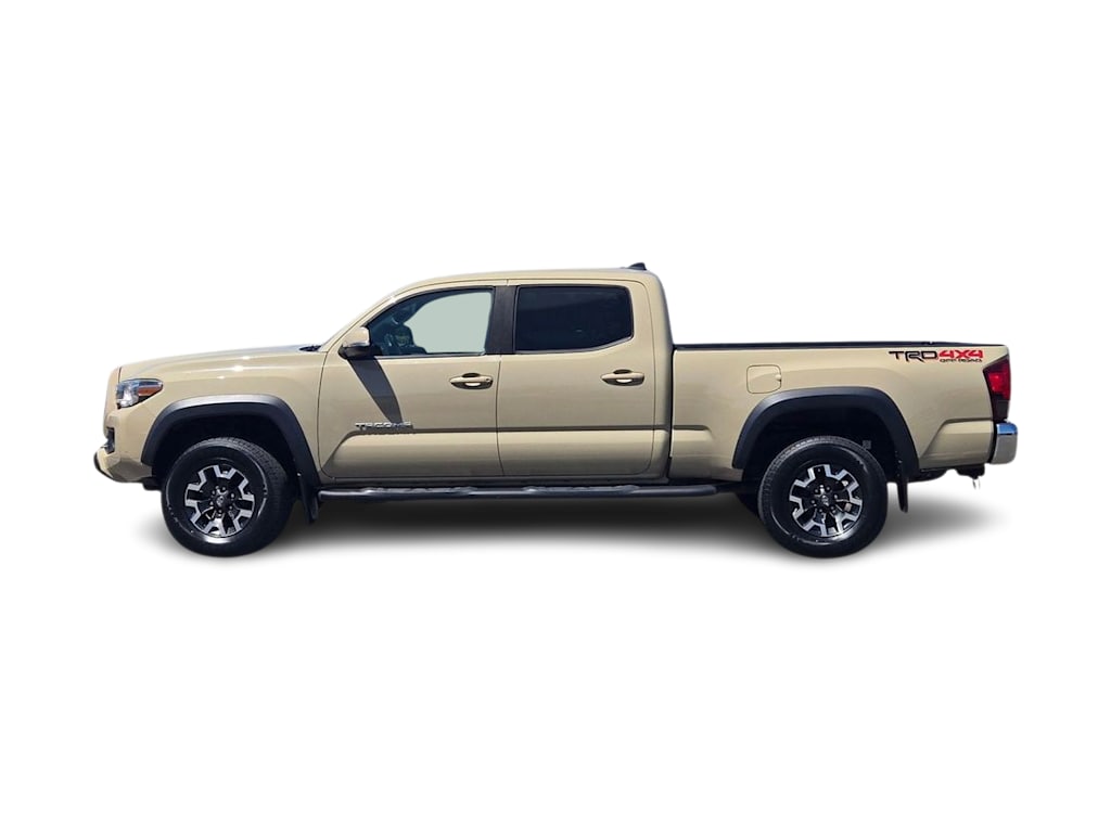 Thumbnail: 2019 Toyota Tacoma - 3