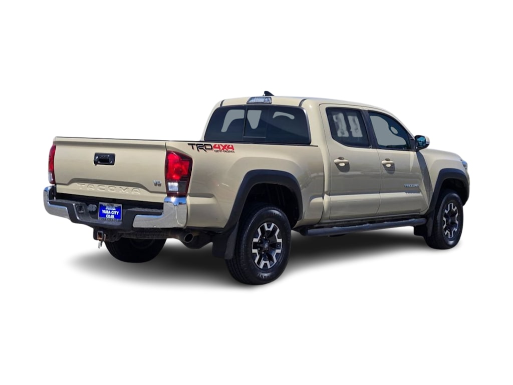 Thumbnail: 2019 Toyota Tacoma - 14