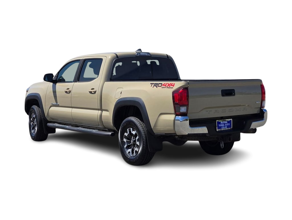 Thumbnail: 2019 Toyota Tacoma - 4