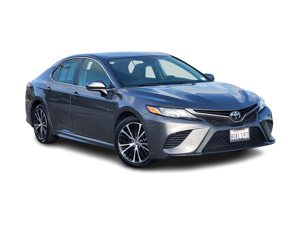 2019 Toyota Camry SE 17