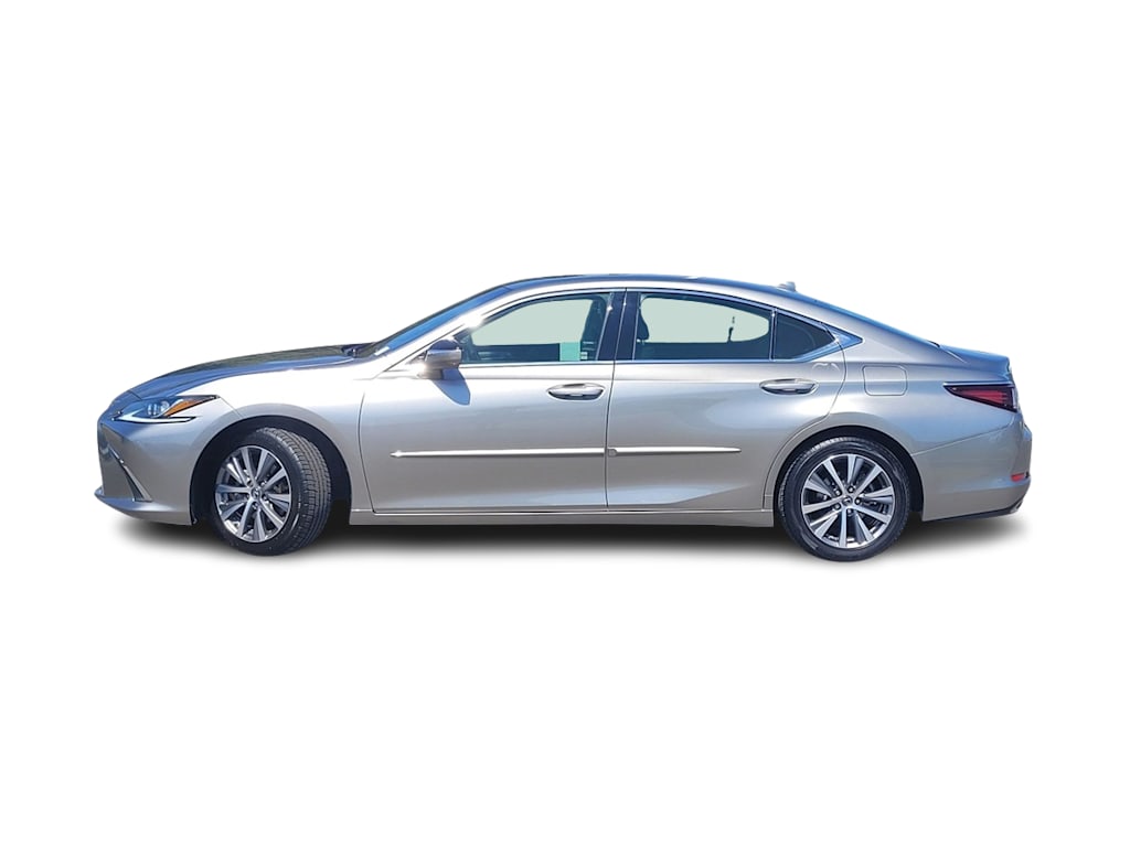Thumbnail: 2020 Lexus ES - 3