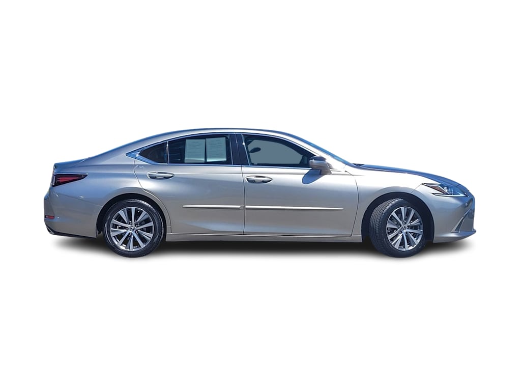 Thumbnail: 2020 Lexus ES - 15