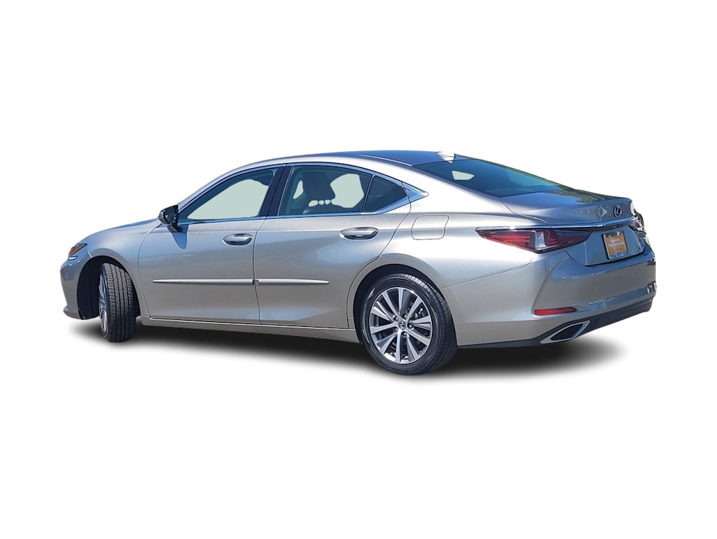 Thumbnail: 2020 Lexus ES - 4