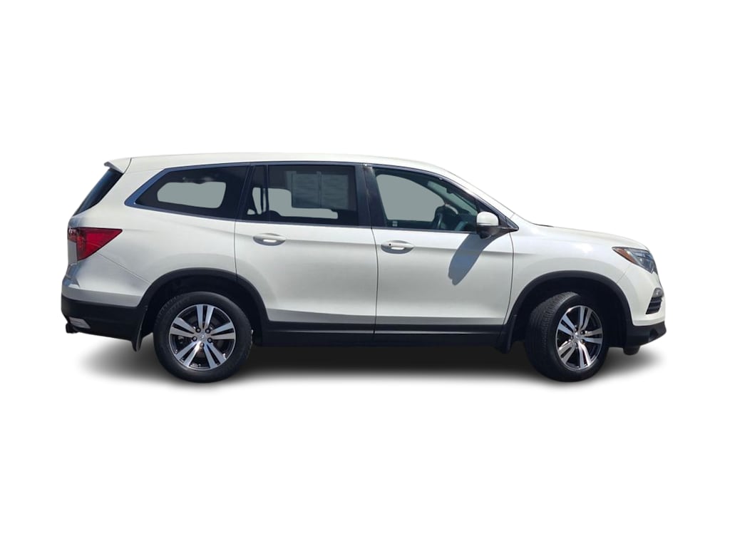 Thumbnail: 2017 Honda Pilot - 14