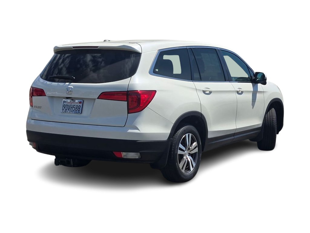 Thumbnail: 2017 Honda Pilot - 13