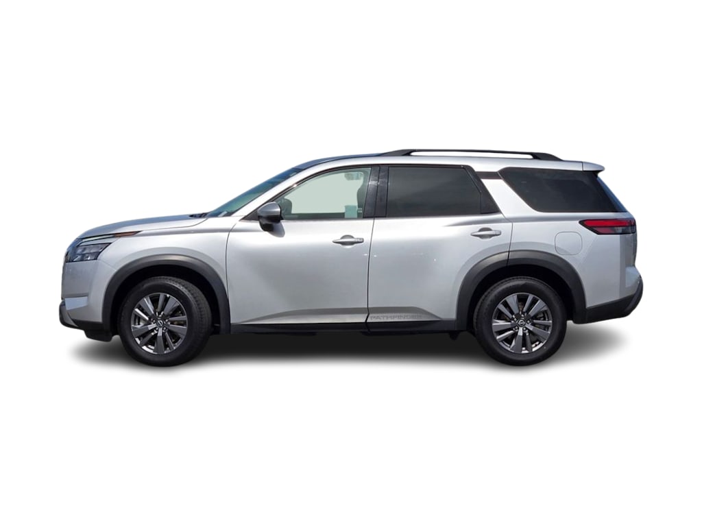 Thumbnail: 2024 Nissan Pathfinder - 3