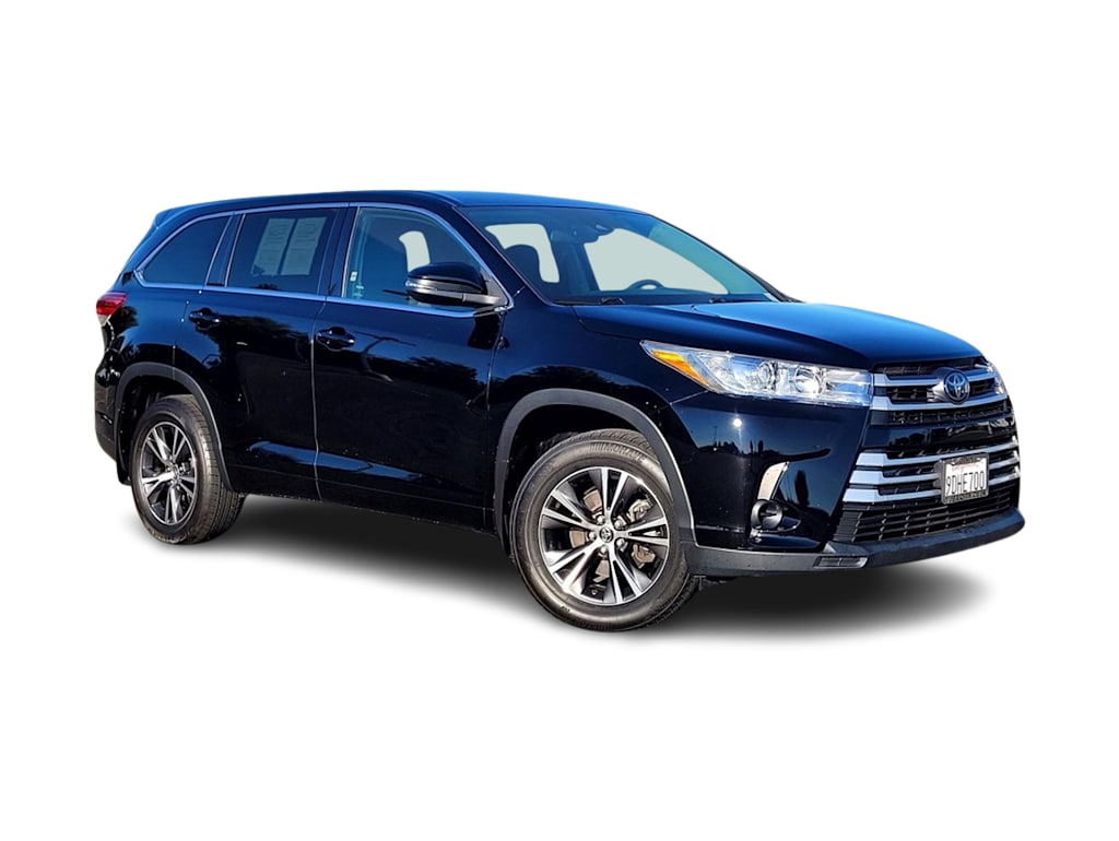 Thumbnail: 2017 Toyota Highlander - 16