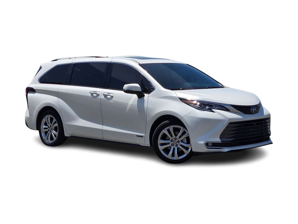 Thumbnail: 2021 Toyota Sienna - 16