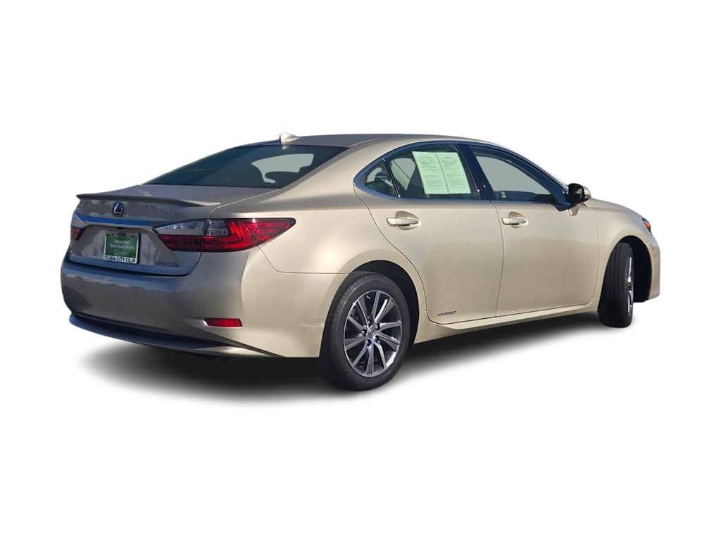 Thumbnail: 2018 Lexus ES - 12