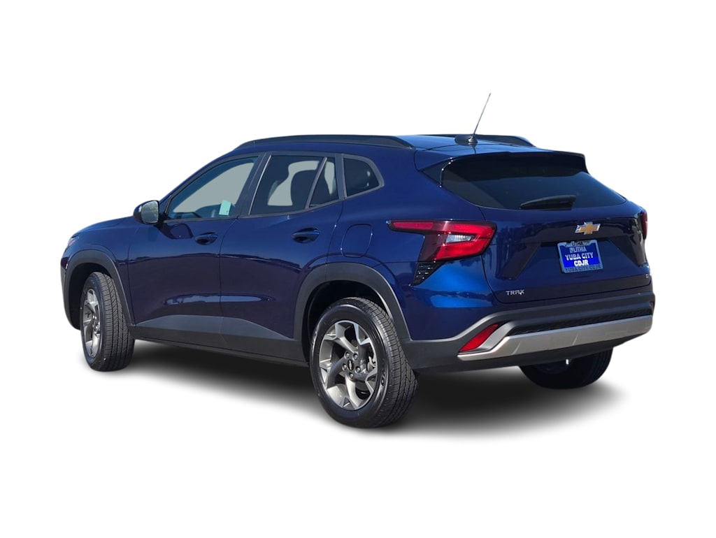 Thumbnail: 2024 Chevrolet Trax - 4