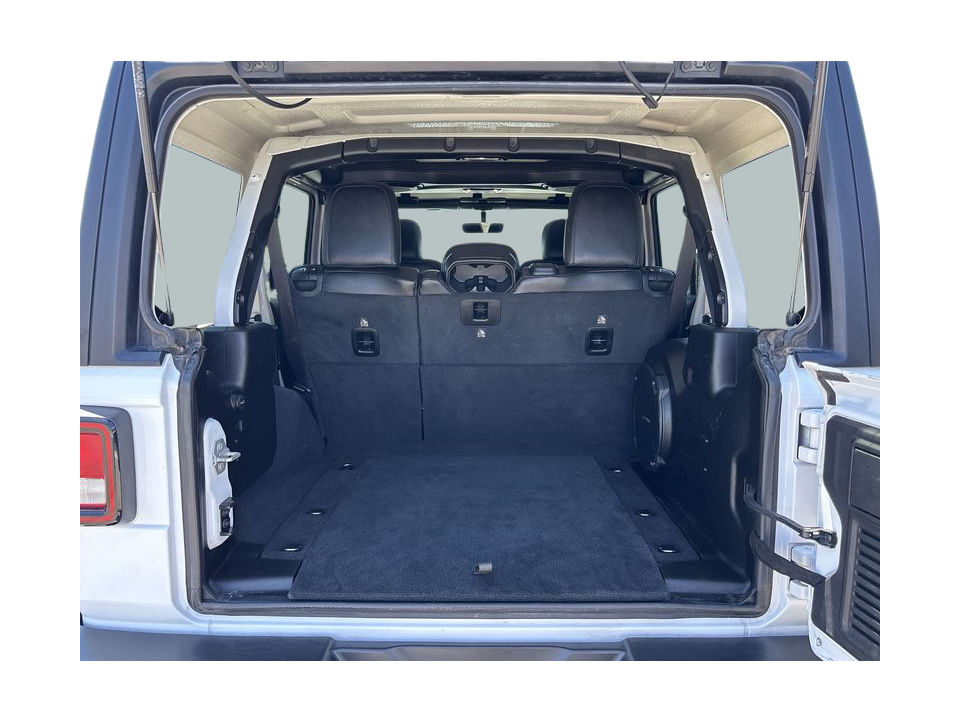 2023 Jeep Wrangler Unlimited Sahara 17