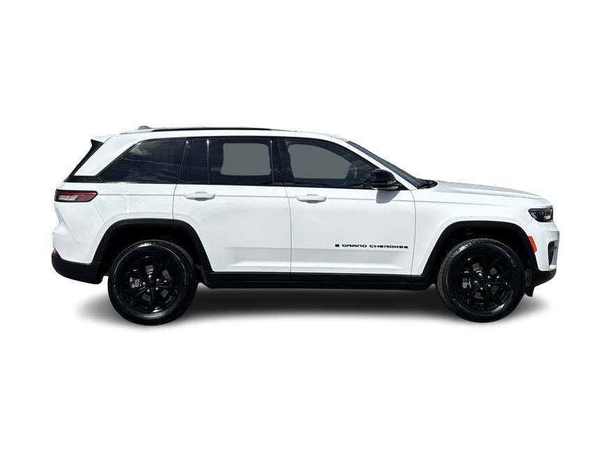 Thumbnail: 2024 Jeep Grand Cherokee - 21