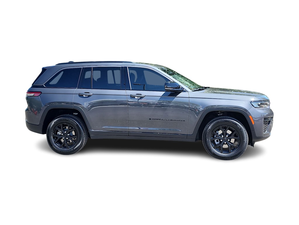 Thumbnail: 2026 Jeep Grand Cherokee - 21