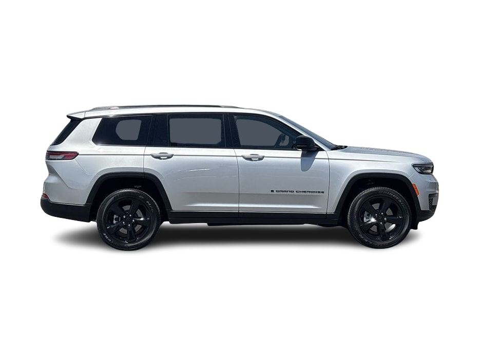 Thumbnail: 2025 Jeep Grand Cherokee L - 22