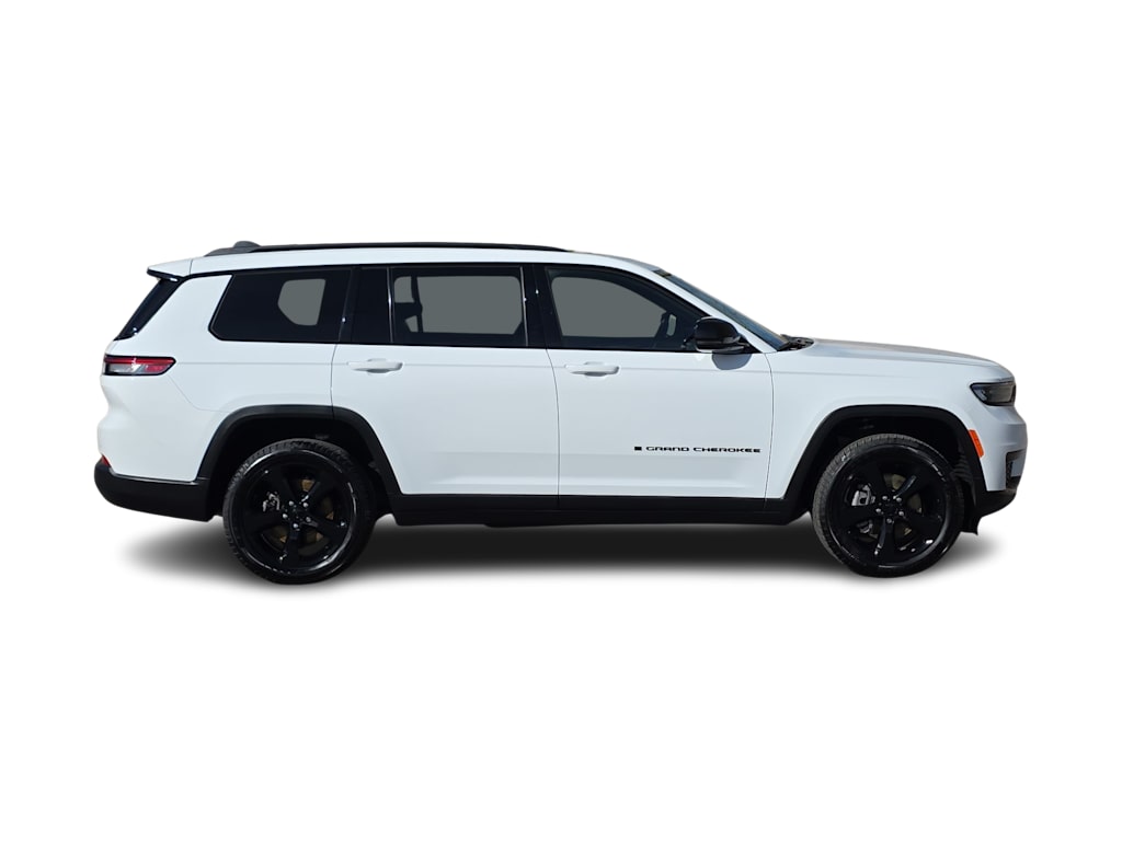 Thumbnail: 2023 Jeep Grand Cherokee L - 21