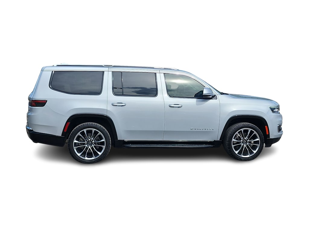 Thumbnail: 2022 Jeep Wagoneer - 21