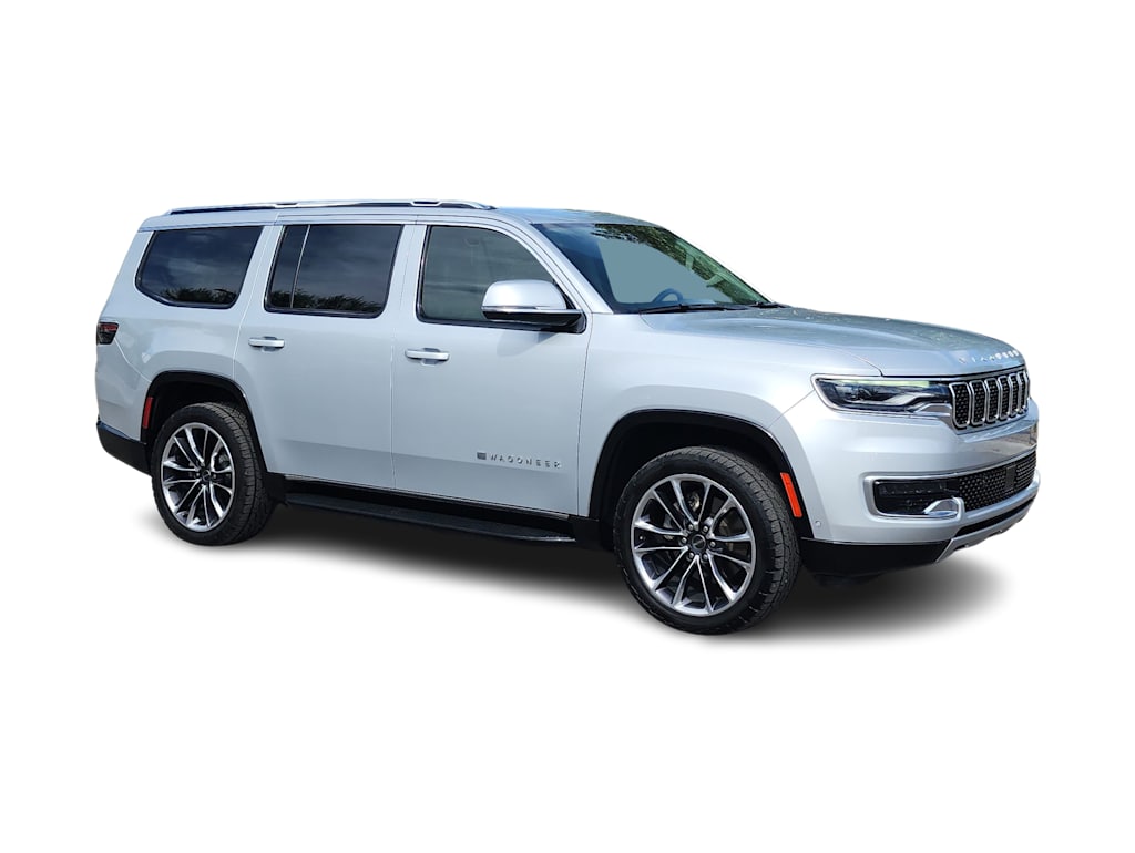 Thumbnail: 2022 Jeep Wagoneer - 17