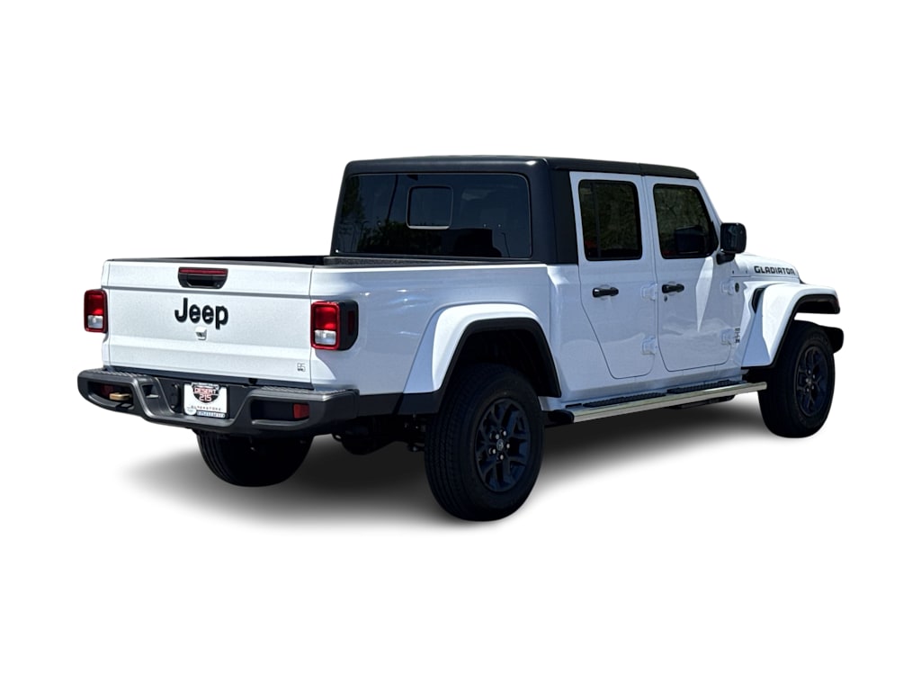 Thumbnail: 2026 Jeep Gladiator - 18