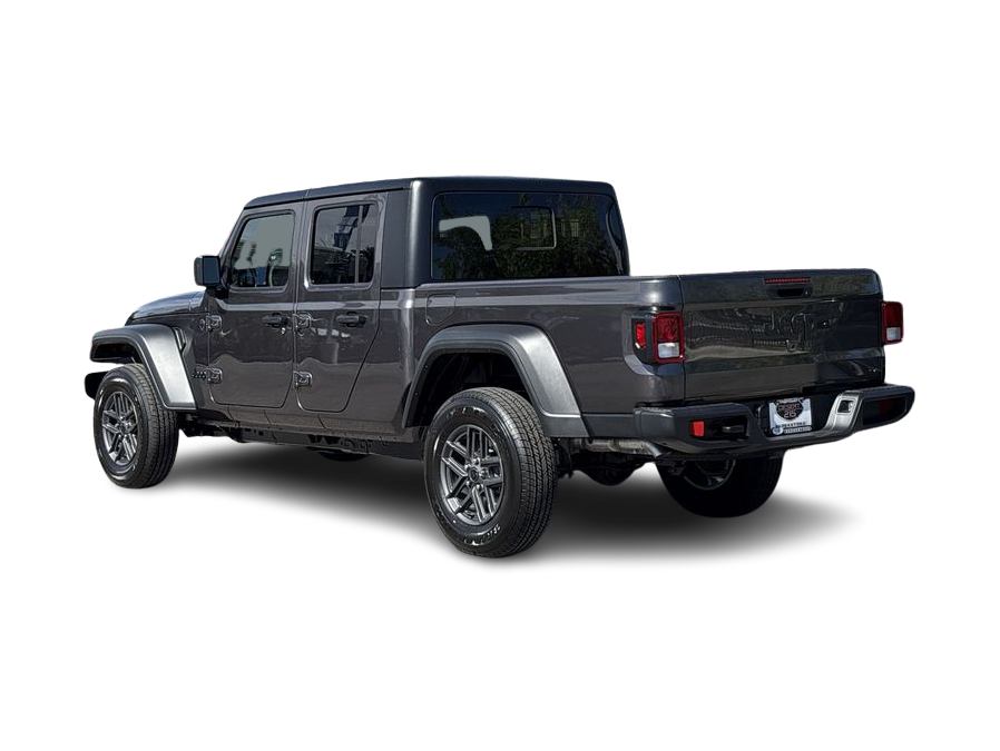 Thumbnail: 2025 Jeep Gladiator - 4