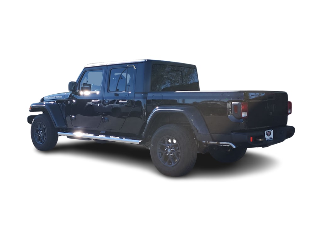 Thumbnail: 2026 Jeep Gladiator - 4