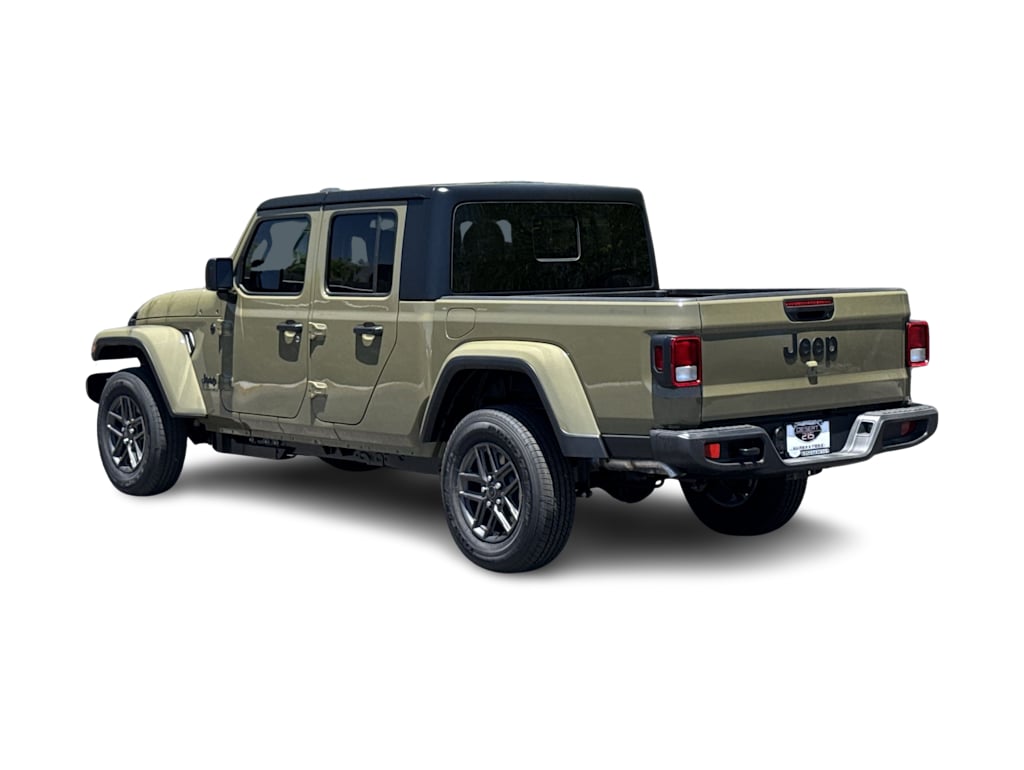 Thumbnail: 2026 Jeep Gladiator - 4