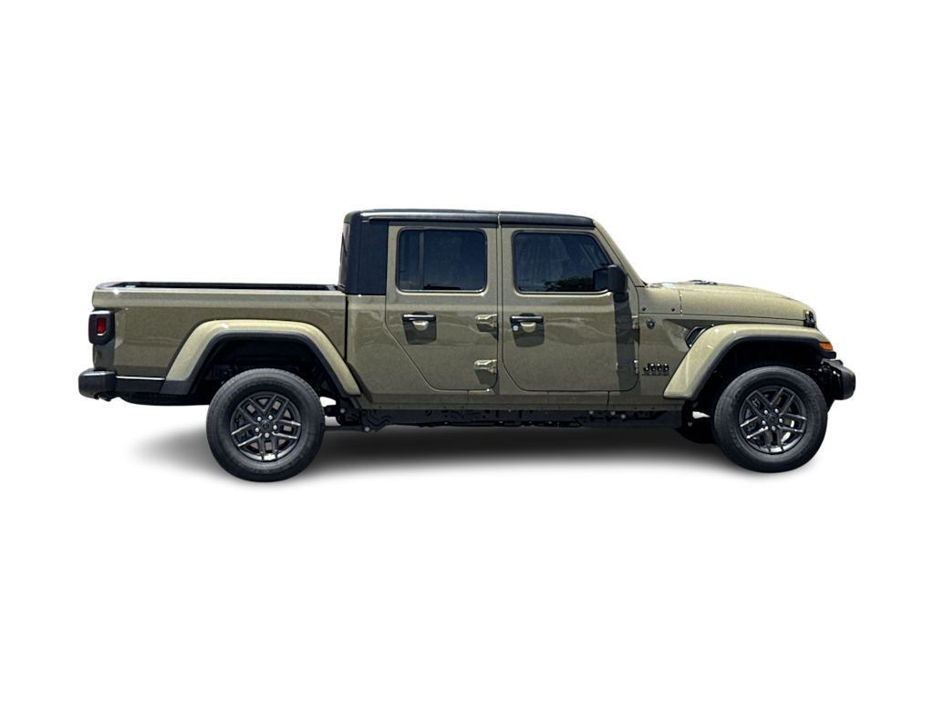 Thumbnail: 2026 Jeep Gladiator - 23