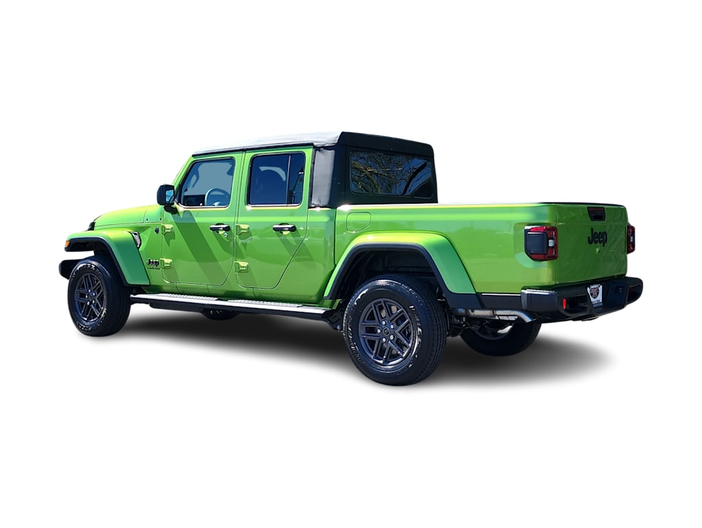 Thumbnail: 2026 Jeep Gladiator - 18