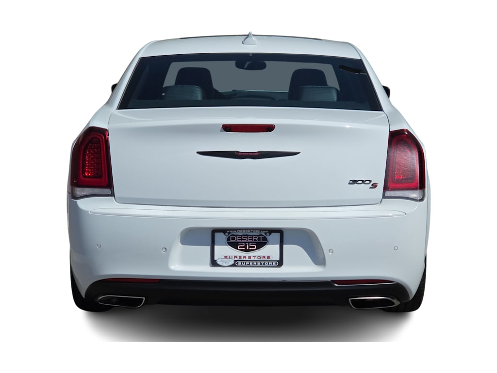 Thumbnail: 2023 Chrysler 300 - 4