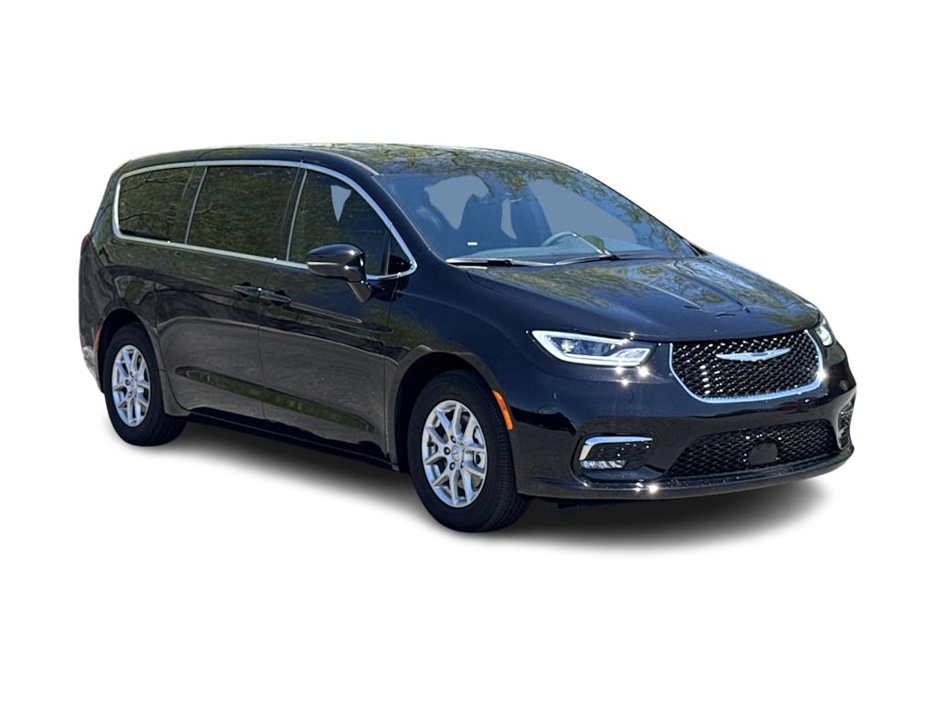 Thumbnail: 2026 Chrysler Pacifica - 18