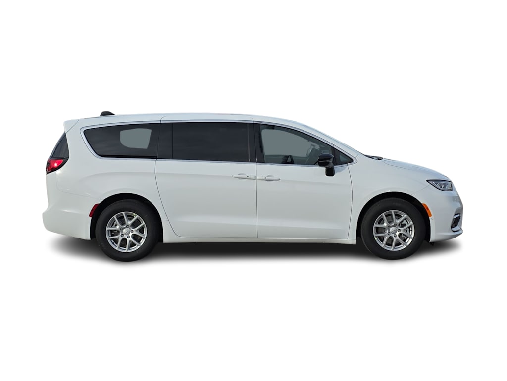 Thumbnail: 2026 Chrysler Pacifica - 22