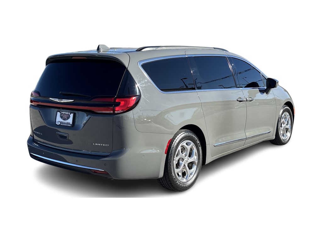 Thumbnail: 2022 Chrysler Pacifica - 20
