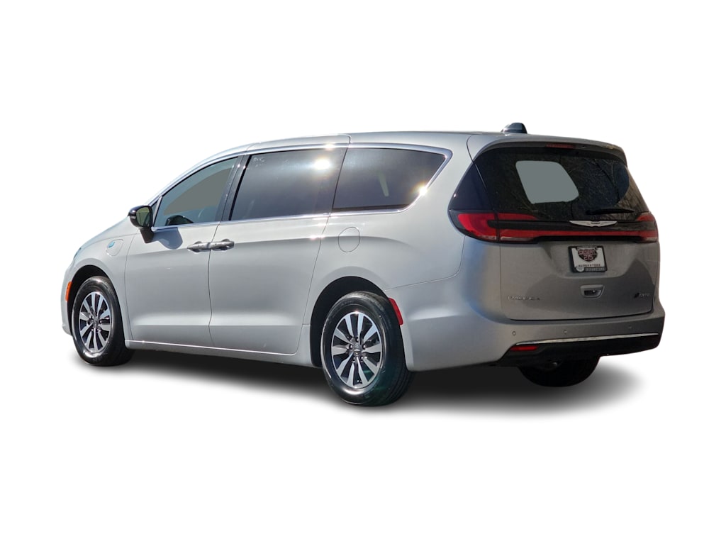 Thumbnail: 2024 Chrysler Pacifica - 4