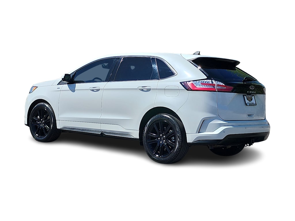 Thumbnail: 2022 Ford Edge - 4