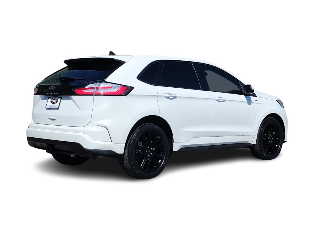 Thumbnail: 2022 Ford Edge - 21