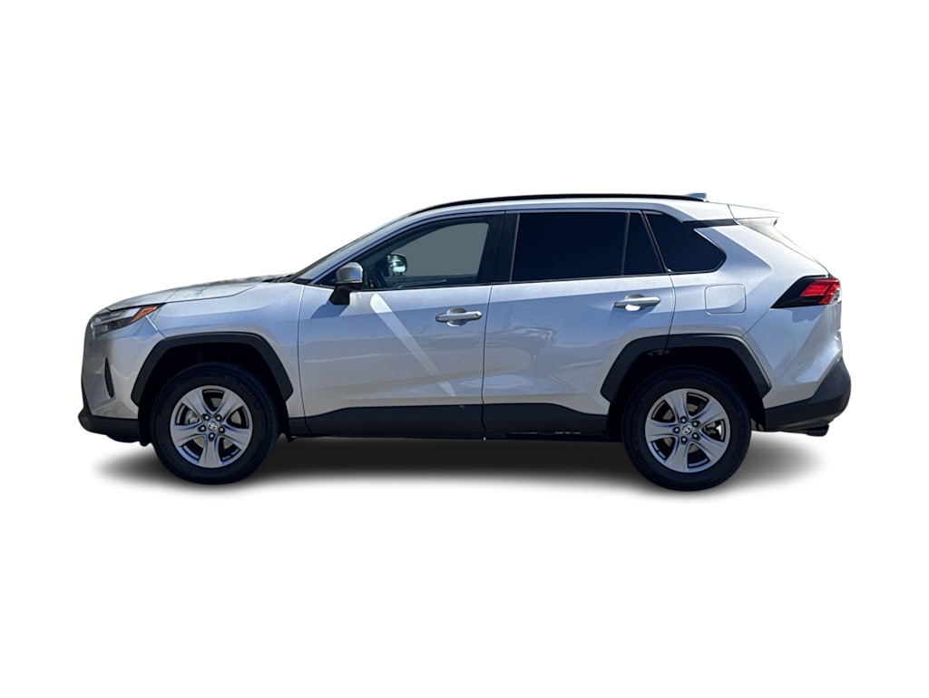 Thumbnail: 2022 Toyota RAV4 - 3