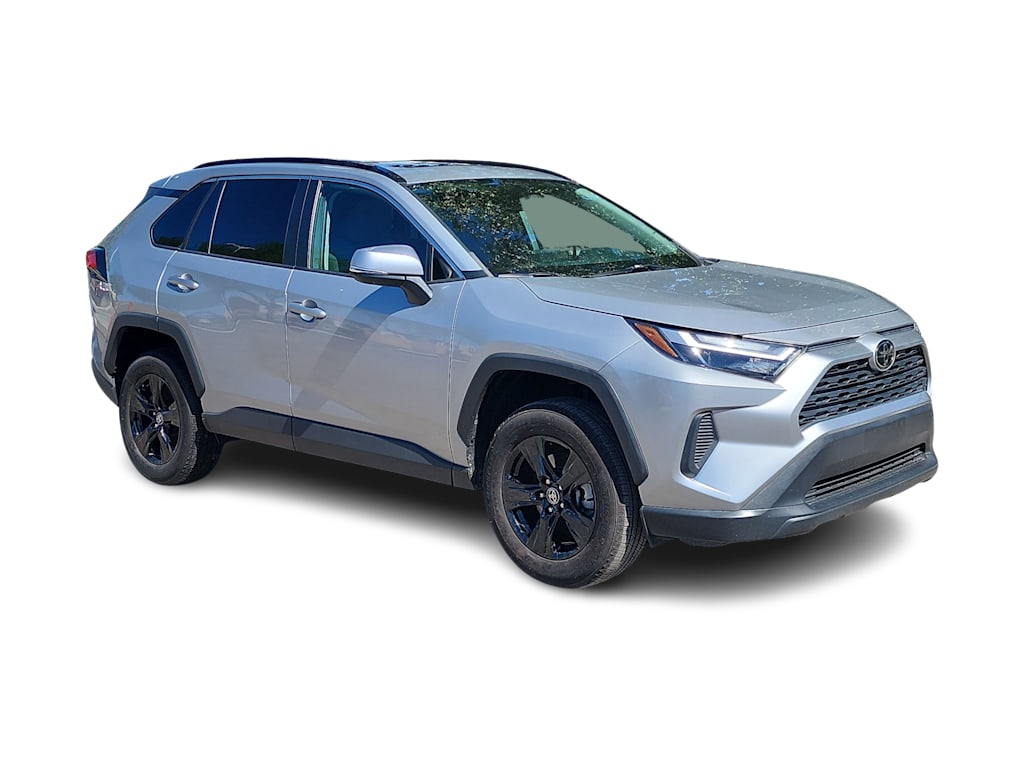 Thumbnail: 2022 Toyota RAV4 - 20