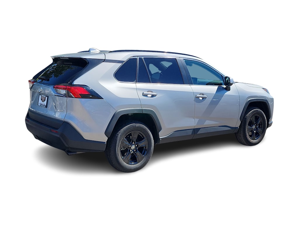 Thumbnail: 2022 Toyota RAV4 - 22