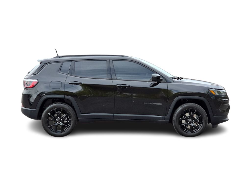 Thumbnail: 2025 Jeep Compass - 22