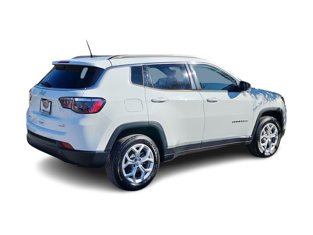 Thumbnail: 2024 Jeep Compass - 20